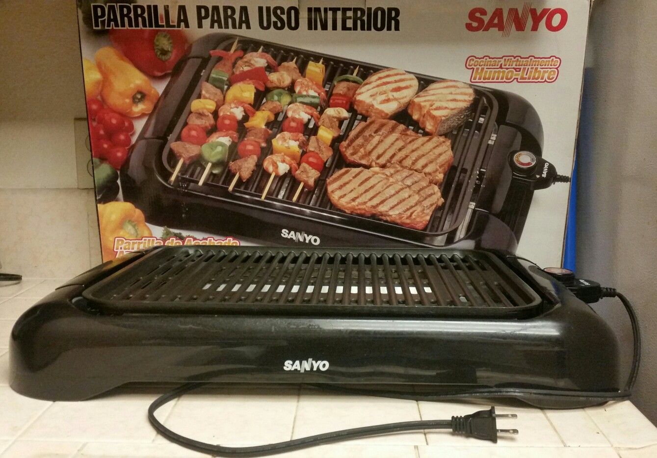 Indoor BBQ Grill Hard to find Sanyo HPS-SG3