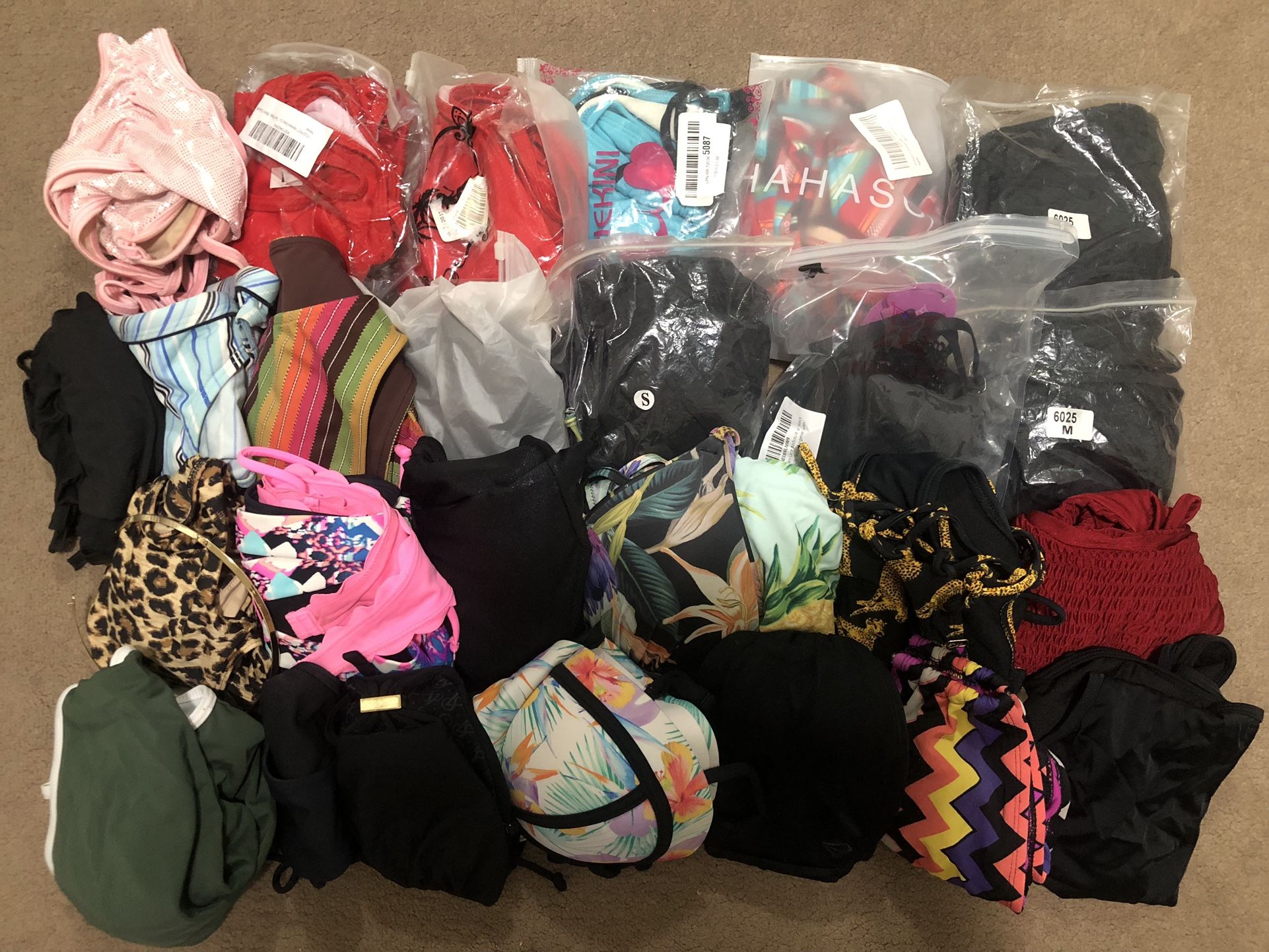 SWIMSUITS 🩱 *See Description