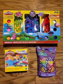 Play-Doh Bundle Stamp 'n Shape Toolkit: Stamps, Cutters 10 Colors + 2 Extras NEW