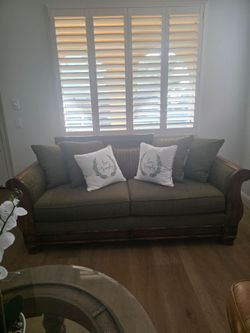 Good Condition living set