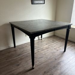 Table And Chairs $100 Or OBO 