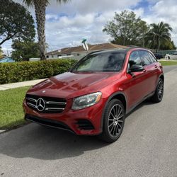 2017 MERCEDES-BENZ GLC300