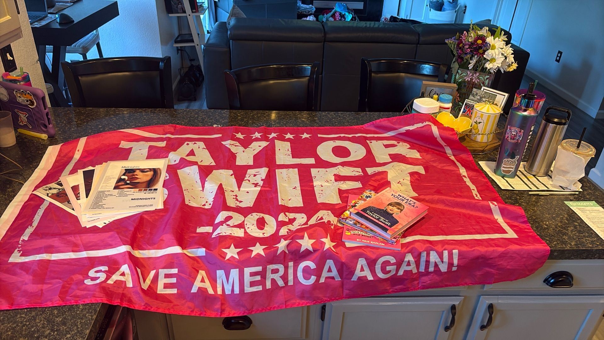 Taylor Swift Decor And Books