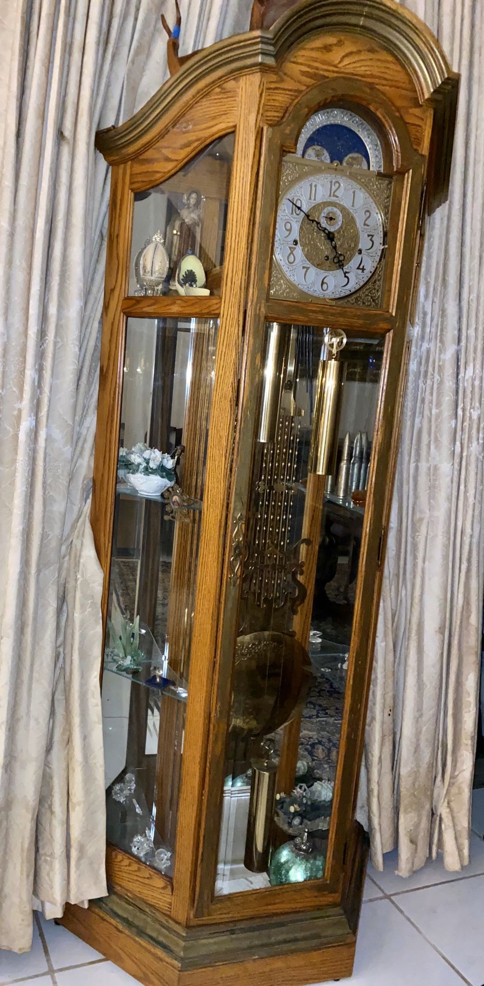Howard Miller Magestic Grandfather Clock for Sale in Boca Raton, FL OfferUp