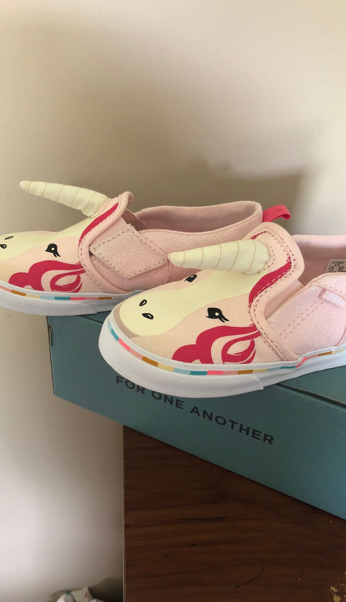 Vans Unicorn toddler shoes girls 9.5
