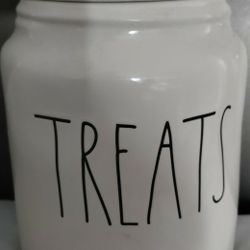 New Rae Dunn "Treats" Canister 