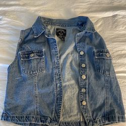 Large Denim Vest with button closure 