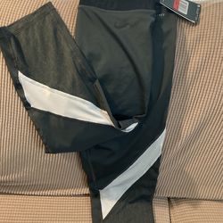 Nike Capri Leggings  Size L