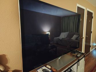 Panasonic Plasma 65 inch tv VT60