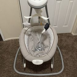  Graco DuetConnect Deluxe Baby Swing with Portable Bouncer is a 2-in-1