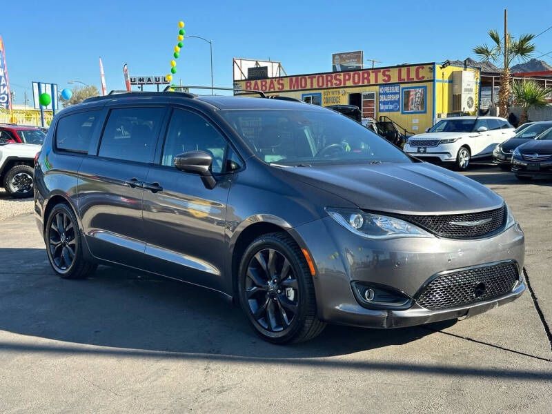 2019 Chrysler Pacifica Touring L Plus Touring L Plus 4dr Mini Van