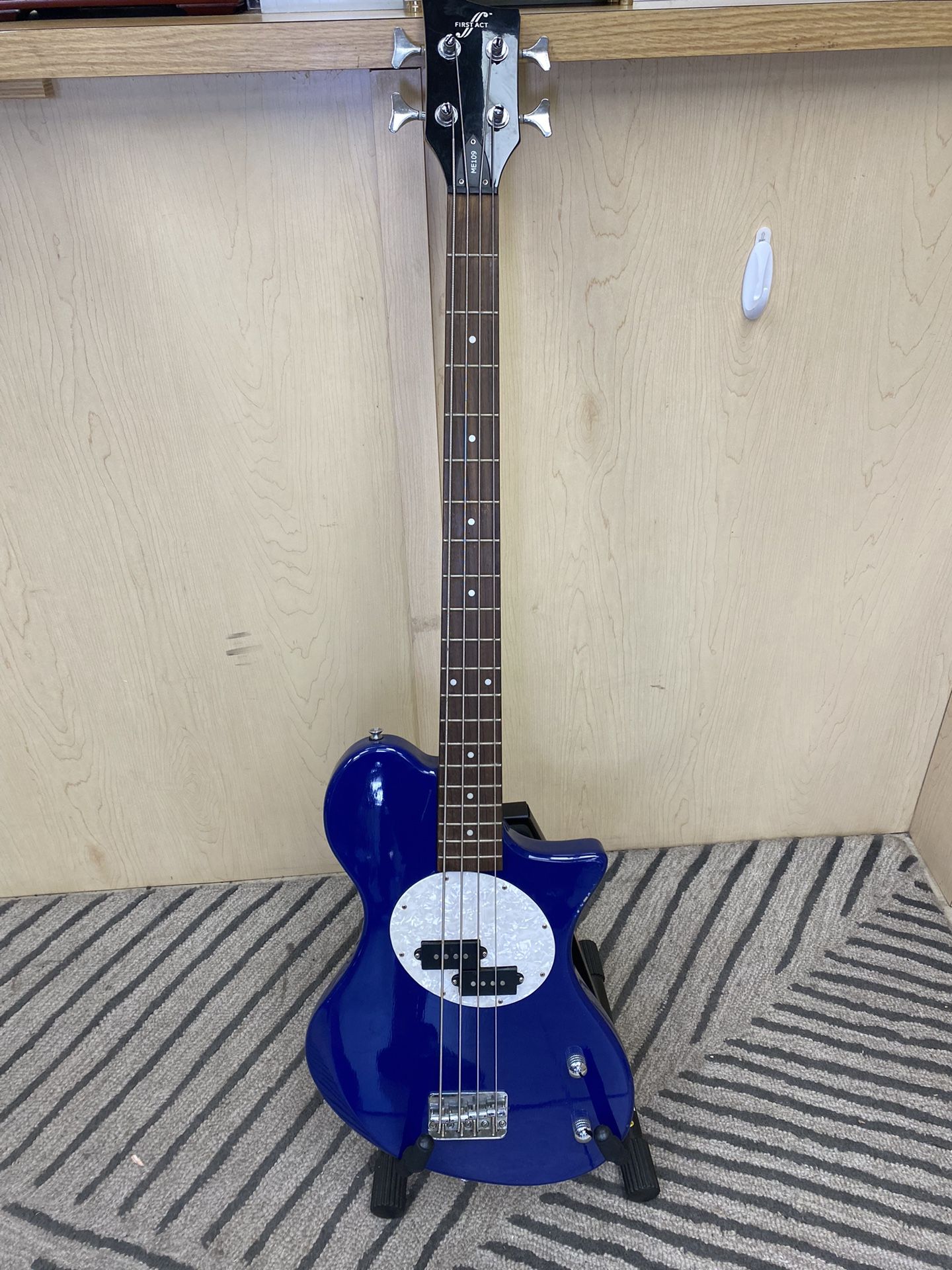 First Act ME 109 Electric Bass Guitar Blue
