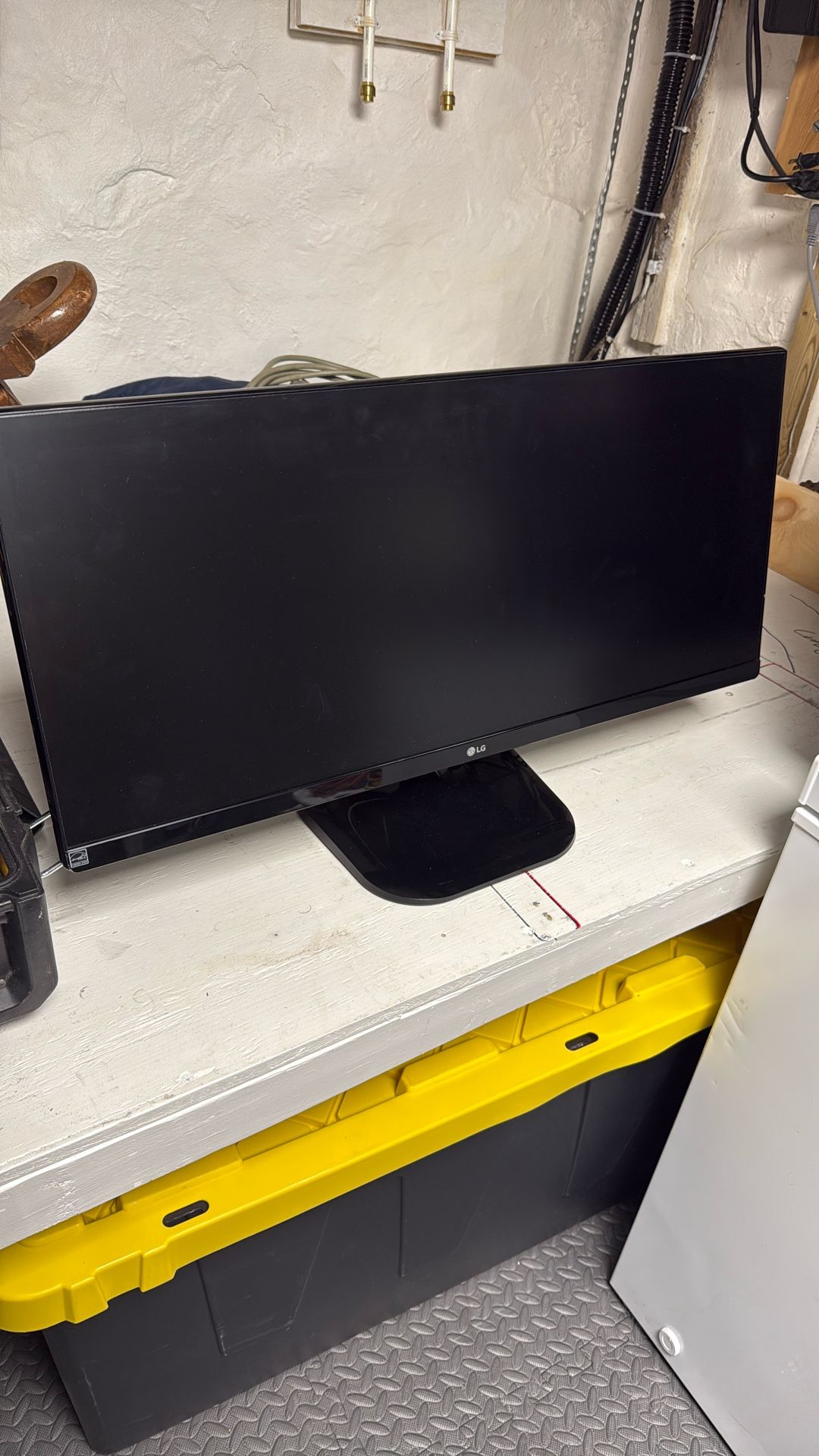 LG Monitor Great Shape 