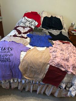 Tops: Medium.   Chino, ca