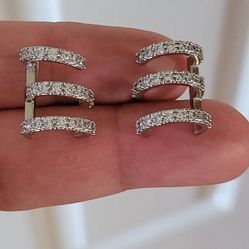 Brand new staniless steel womens earrings 