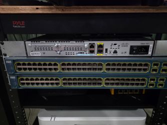 Cisco 4321 router and 2960 switches