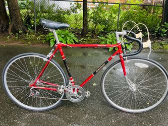 Vintage 1972 Raleigh Grand Prix Road Bbke