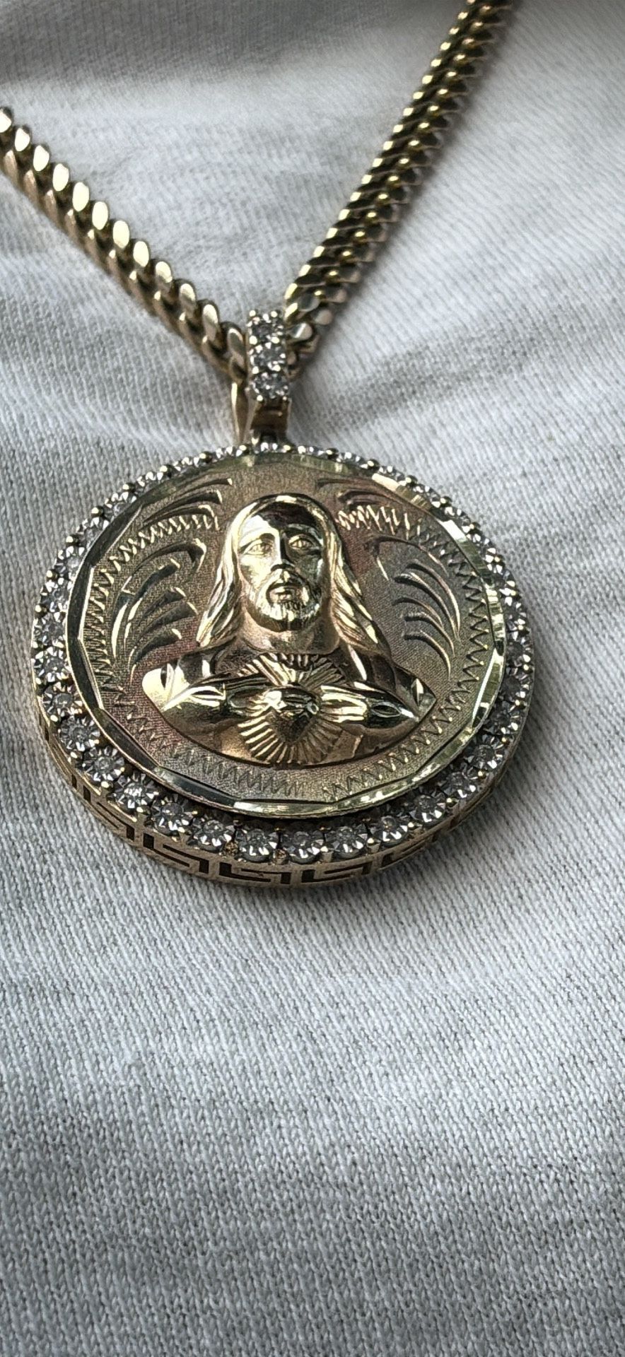 Jesus pendant