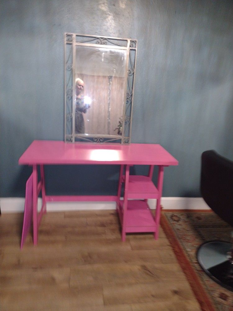 Pink ( Very Pink ) Desk