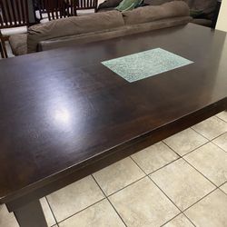 Dinning Table And  4 Chairs