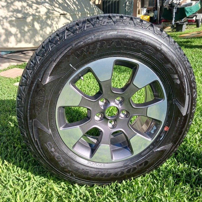 18 In Jeep Wheel And Wrangler Tire New