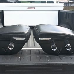 2007 Harley Davidson Roadking Classic Bags, And 2023 Road Glide Seat