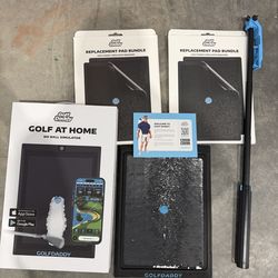 Golf Daddy simulator plus putting green