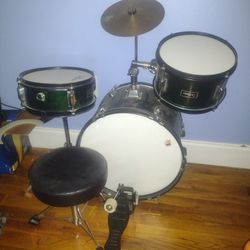 Kids Drum Set $40