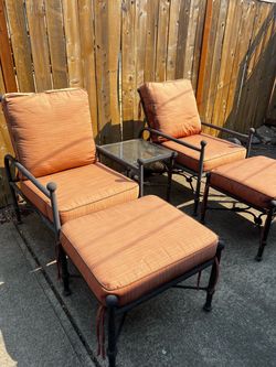 Patio furniture set