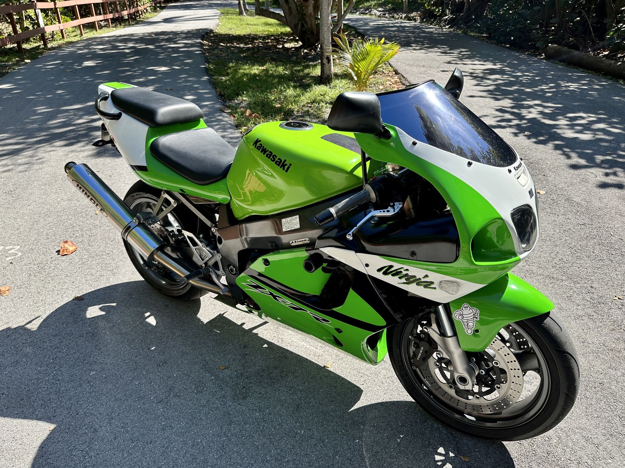 2001 Kawasaki Ninja ZX7R for Sale in Dania Beach, FL - OfferUp