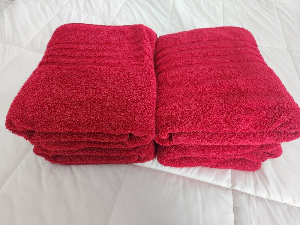 Red Bath Towels