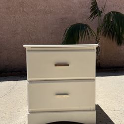 White bedroom night stand