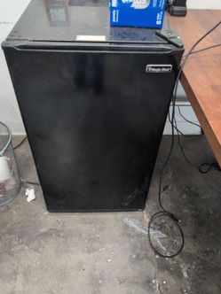 Magic Chef Black Mini Fridge