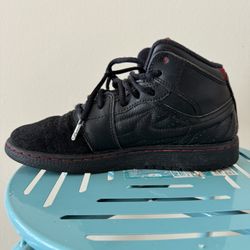 Jordan 1 Retro Basketball Shoes 