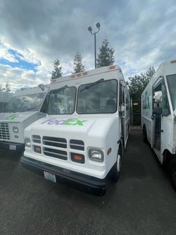 2007 Workhorse FedEx Step Van Delivery Truck