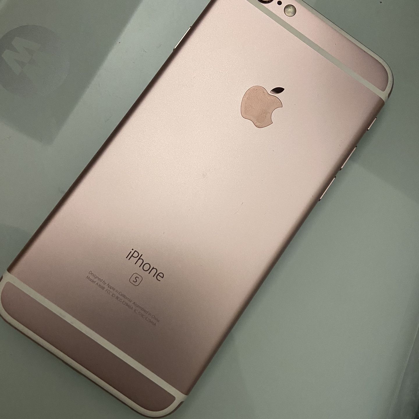 iPhone 6s Plus Unlocked (firm Price)