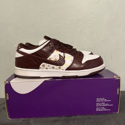 Nike SB Dunk Low ‘Supreme Stars Brown’ size 11