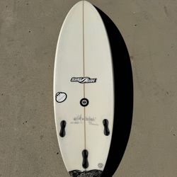 5’9 Chemistry Surfboard Shortboard 