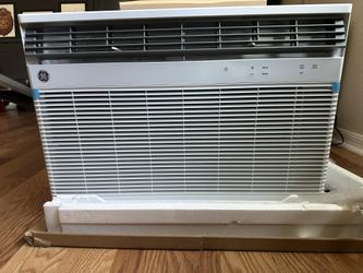 GE Extra Large Room Window Air Conditioner/heater