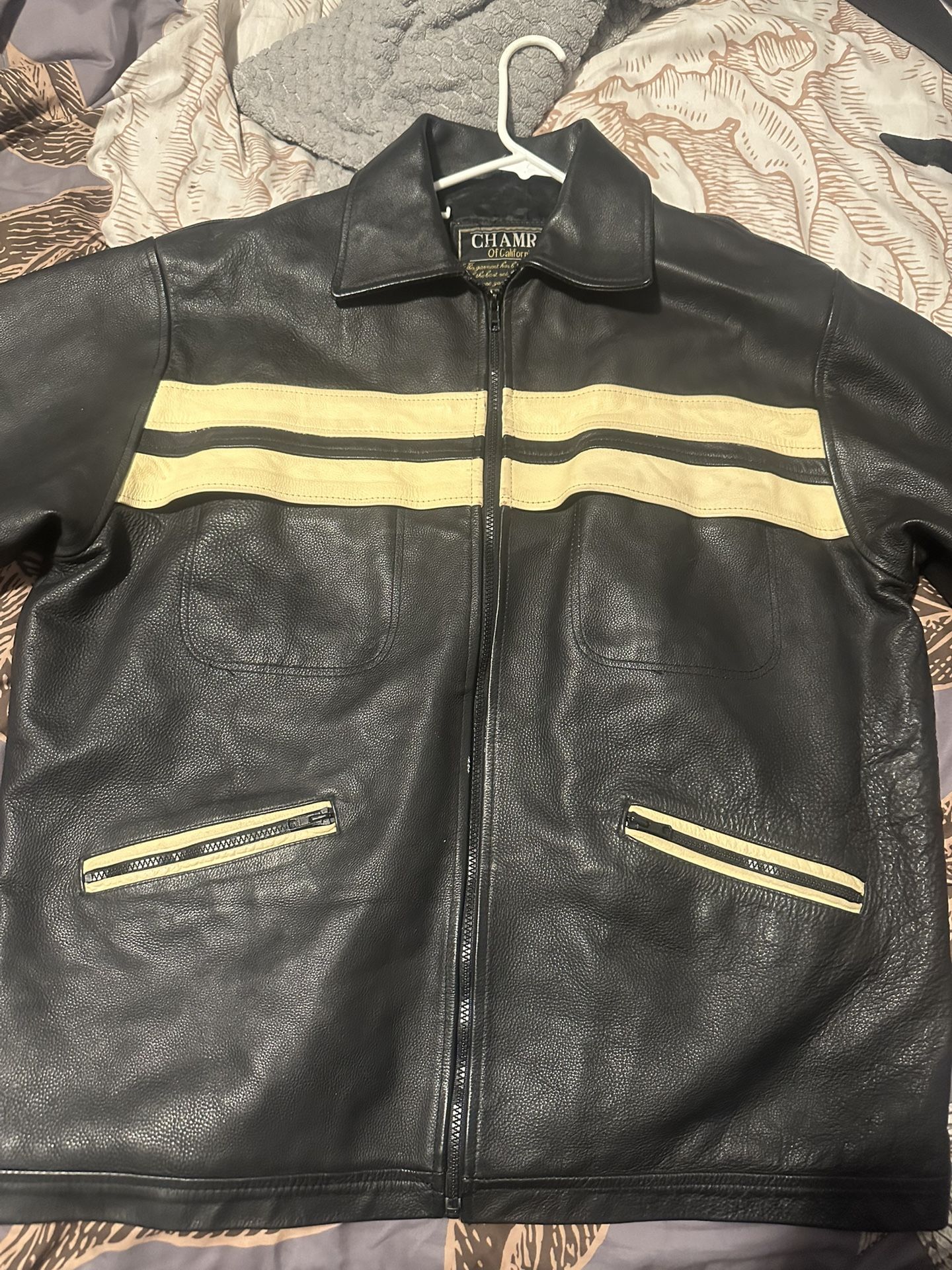 Vintage Leather Jacket Very Nice And Clean No Rips Nun