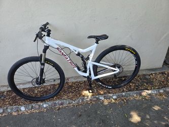 Santa Cruz Full Suspension Mountain Bike