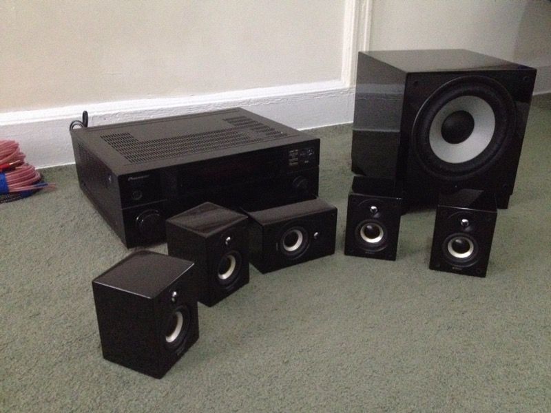Pioneer VSX-1020K A/V Receiver & ENERGY RC-Micro 5.1 Speakers [USED]
