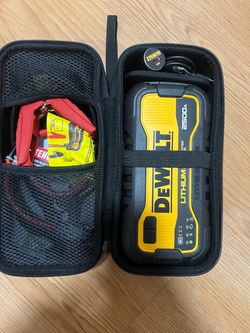 DEWALT 2500A Lithium Jump Starter