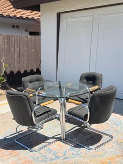 Retro Dining Set