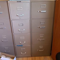 Metal File Cabinets/in Alamogordo