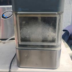 GE PROFILE 2.0 NUGGET ICE MACHINE 