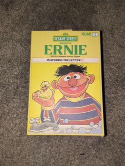 NECA Sesame Street Ernie Ultimate Action Figure