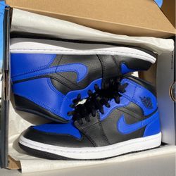 Air Jordan 1 Mid.