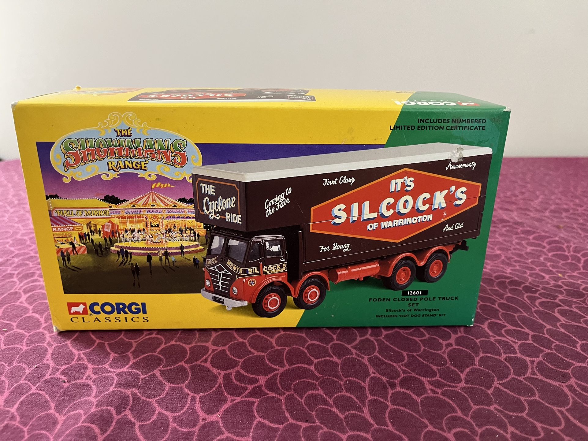 Corgi 12601 1:50 It's Silcock's Classics Foden Closed Pole Truck Set “NEW”