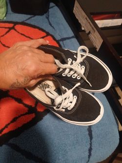 Us kids Vans shoes size uskids 12shirts size 5